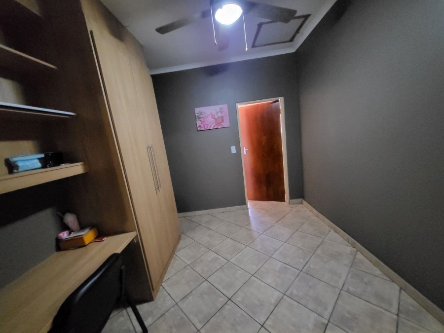 To Let 3 Bedroom Property for Rent in Brits North West